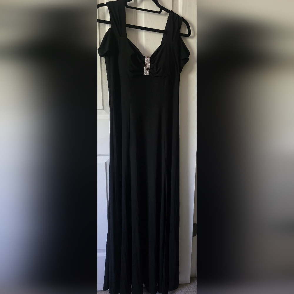 Classic Black Off Shoulder Long Dress With Diamond Like Accent